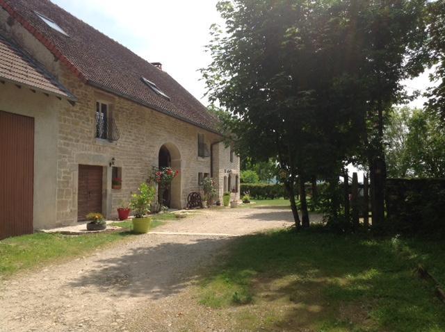 Chez Robert Et Catherine Dompierre-sur-Mont Eksteriør billede
